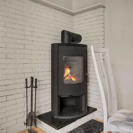 Dinbnb Homes I 4-bedroom Historical House In Romantic Surroundings Holiday home Bergen